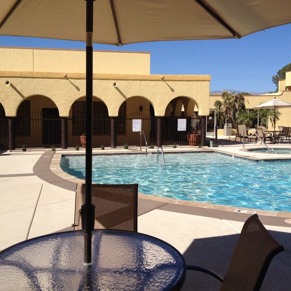 Das Foto wurde bei La Quinta Inn &amp; Suites Tucson - Reid Park von La Quinta Inn &amp; Suites Tucson - Reid Park am 7/2/2014 aufgenommen