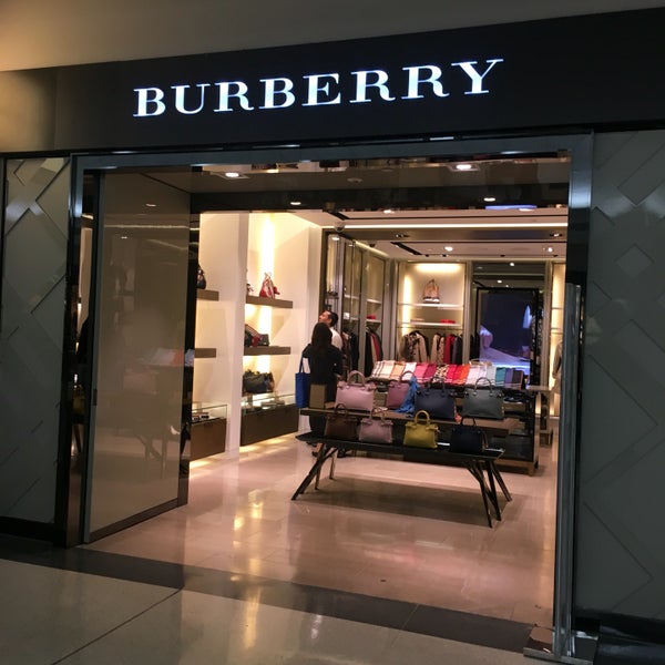 magasin usine burberry