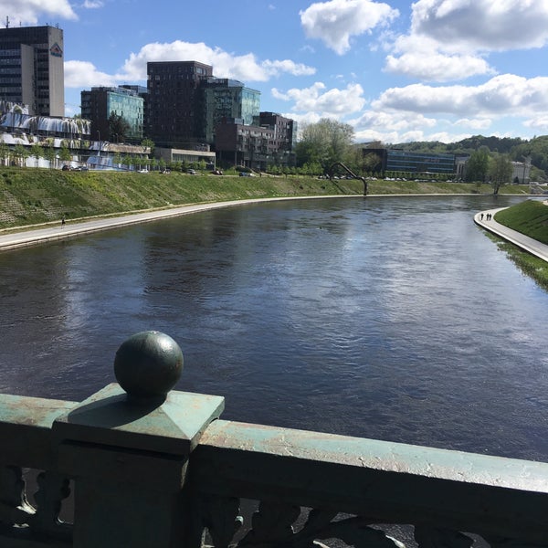 Foto tirada no(a) Žaliasis tiltas por Eimantė B. em 5/16/2017
