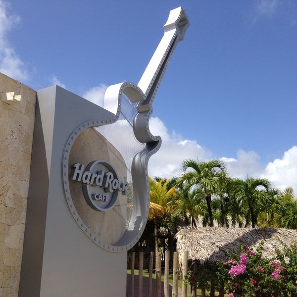 Das Foto wurde bei Hard Rock Cafe Punta Cana von UR3IRS /. am 4/21/2013 aufgenommen