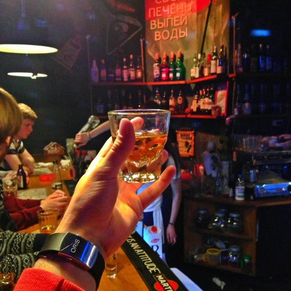 Foto tirada no(a) Party Hard Bar por Evgeny M. em 3/8/2013