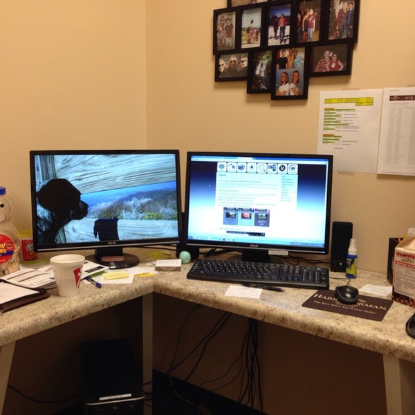10/2/2013にJ. Ashley P.がHarry Norman, REALTORS Forsyth/Lake Lanier Officeで撮った写真