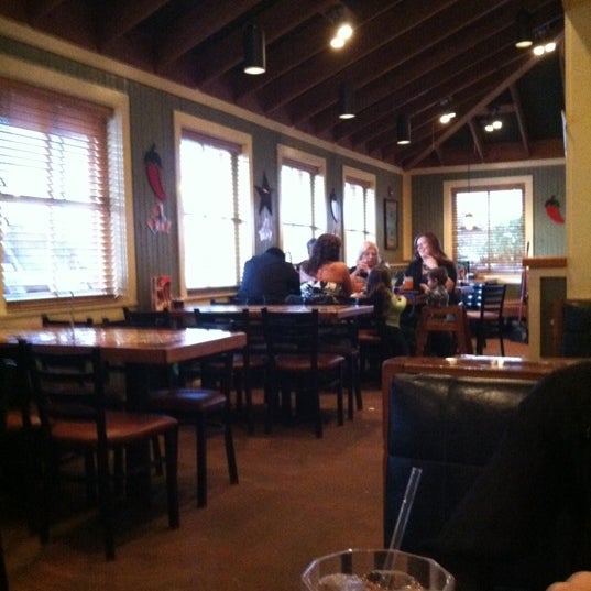 4/27/2012 tarihinde Bernie D.ziyaretçi tarafından Chili&#39;s Grill &amp; Bar'de çekilen fotoğraf