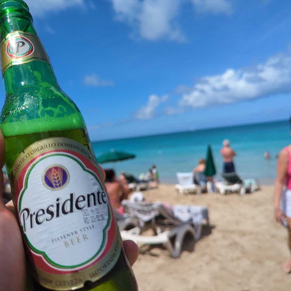 Friar's Bay Beach Bar 5 tips