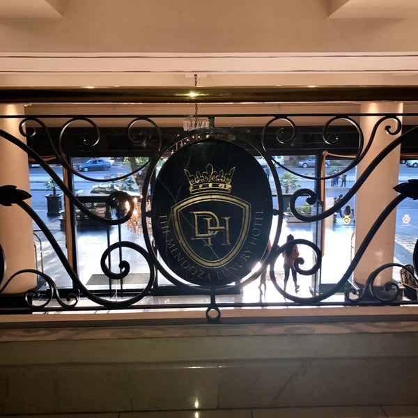 Foto diambil di Diplomatic Hotel oleh Fer M. pada 4/11/2017