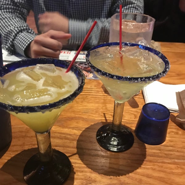 Photo taken at Chili&#39;s Grill &amp; Bar by Alex M. on 3/4/2018