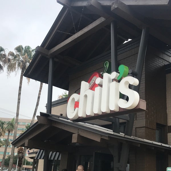 Photo taken at Chili&#39;s Grill &amp; Bar by Alex M. on 5/12/2021