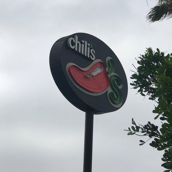 Photo taken at Chili&#39;s Grill &amp; Bar by Alex M. on 5/12/2021