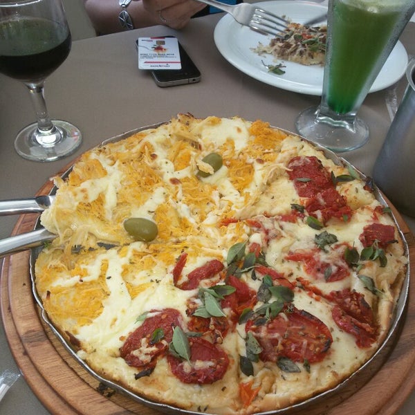6/26/2015에 Renata T.님이 Restaurante e Pizzaria Atlântico에서 찍은 사진