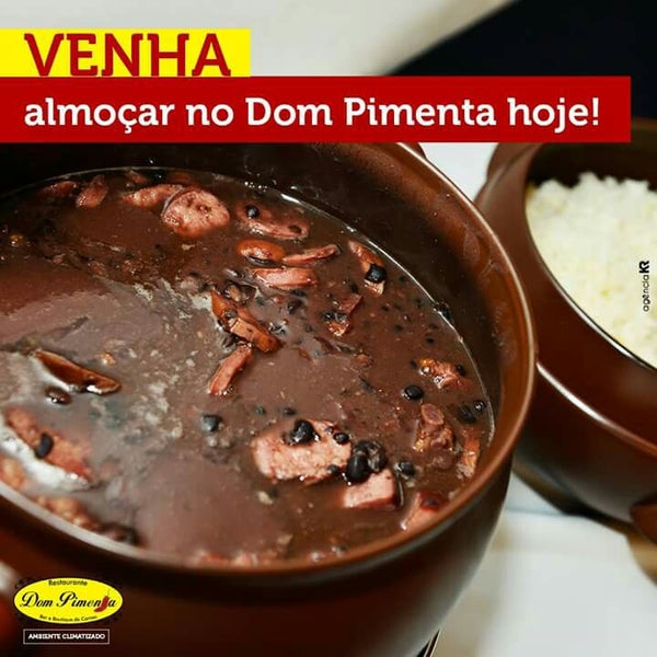 Photo taken at Restaurante Dom Pimenta (argentino/steakhouse/brasileiro) by Adriana S. on 5/15/2015