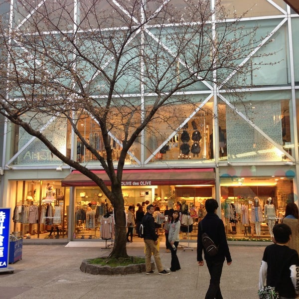 Photos At Olivedesolive 京都本店 Women S Store Photos At Olivedesolive 京都本店 Women S Store