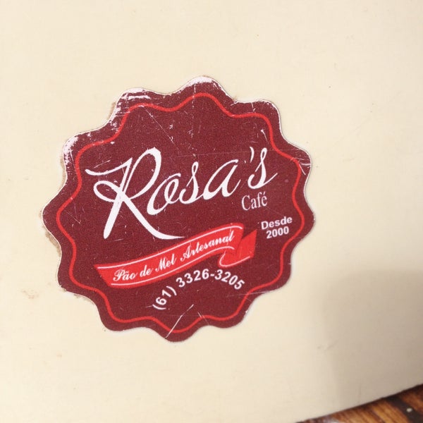 รูปภาพถ่ายที่ Rosa&#39;s Café โดย Izack L. เมื่อ 2/27/2015