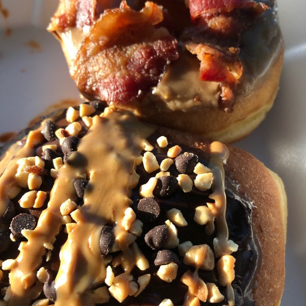 Baker's Donuts 12 tips from 208 visitors