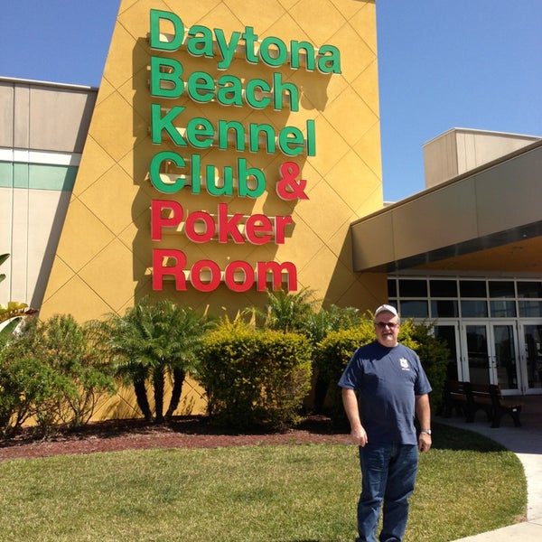 Photo taken at Daytona Beach Kennel Club and Poker Room by Tay S. on 3/28/2013