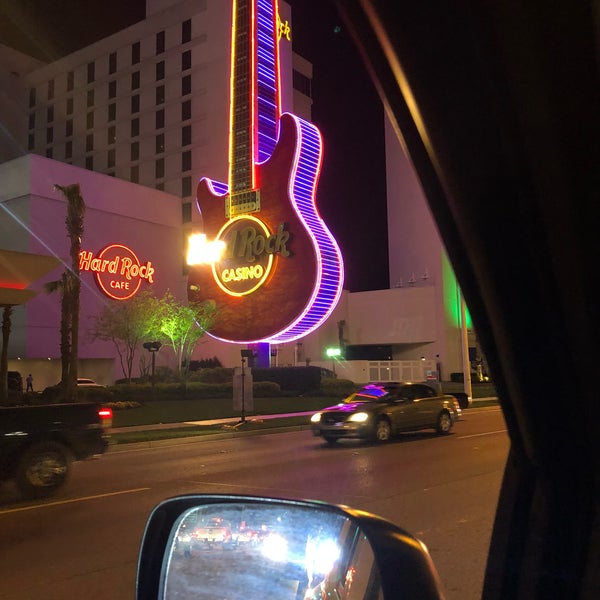 Снимок сделан в Hard Rock Hotel &amp; Casino Biloxi пользователем Blake J. 3/18/2018