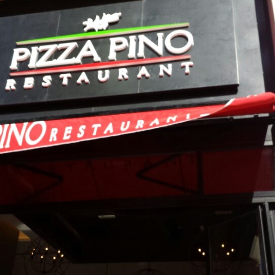 Photo prise au Pizza Pino Restaurant par Yousef A. le5/18/2013