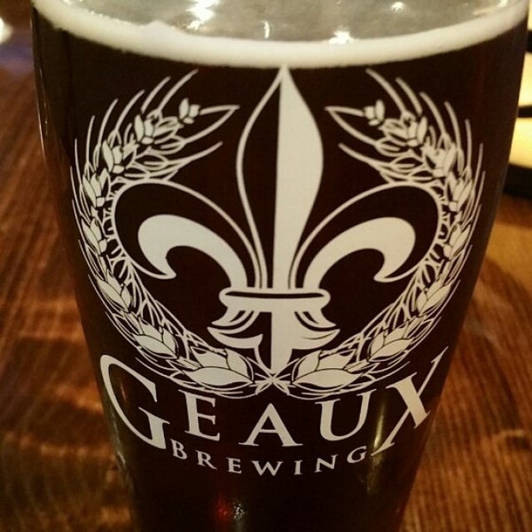 Photo taken at Geaux Brewing by Rex B. on 2/5/2016