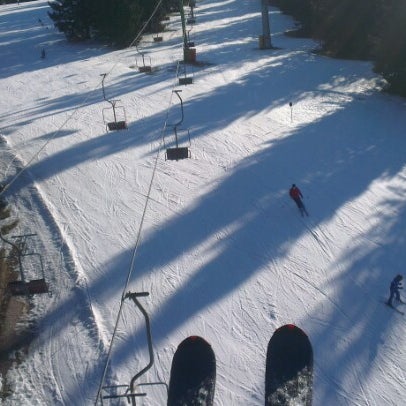Foto diambil di Ski Center Cerkno oleh David F. pada 1/6/2013