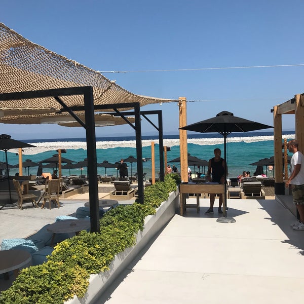 Photo taken at Villas • Seaside Lounge &amp; Restaurant by Duygu S. on 8/23/2018