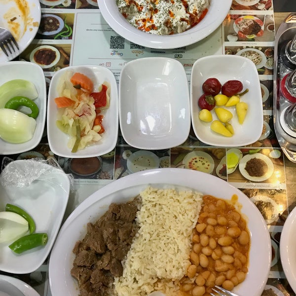 Foto scattata a Bolu Hanzade Restaurant - Yöresel Lezzetler Noktası da Demet E. il 11/4/2020