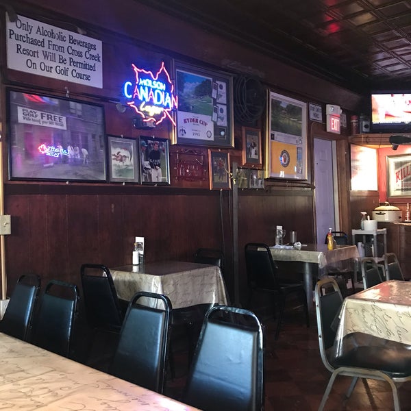 10/3/2018 tarihinde Karyna M.ziyaretçi tarafından The Nine-Eleven Tavern'de çekilen fotoğraf