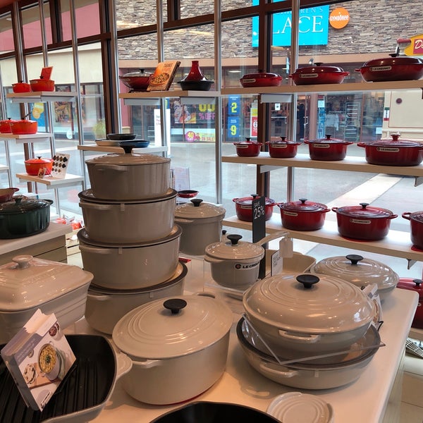 LE CREUSET OUTLET STORE nearby at 1001 N Arney Rd, Woodburn, Oregon - 37  Photos - Tableware - Phone Number - Yelp