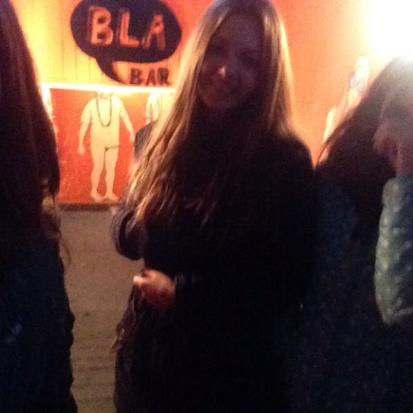 Das Foto wurde bei BLA-BLA Bar von Liya . am 10/4/2014 aufgenommen