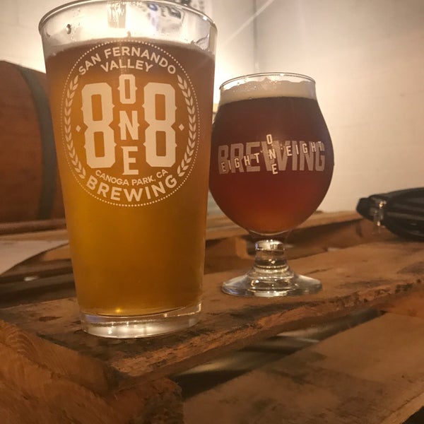 6/23/2018 tarihinde CT W.ziyaretçi tarafından 8ONE8 Brewing'de çekilen fotoğraf