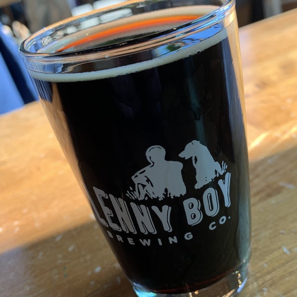 1/29/2022 tarihinde Rich W.ziyaretçi tarafından Lenny Boy Brewing Co.'de çekilen fotoğraf