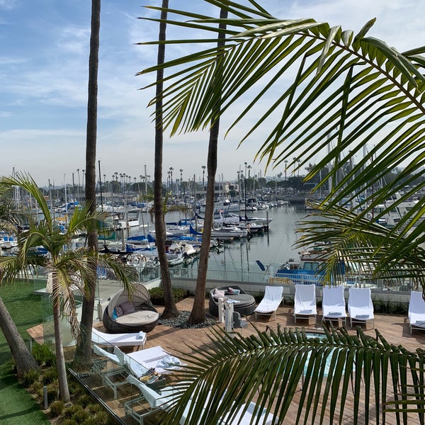 รูปภาพถ่ายที่ Marina del Rey Hotel โดย Nick J. เมื่อ 11/4/2018