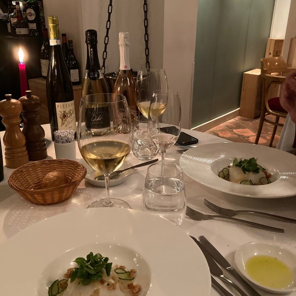 De Utrechtsedwarstafel Restaurant in Amsterdam