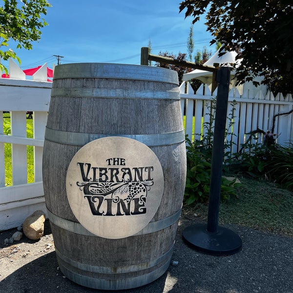 Vibrant Vine Vineyard Wine Bar in Kelowna