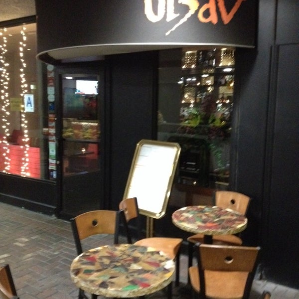 Foto tirada no(a) Utsav Restaurant por Tony F. em 11/14/2013
