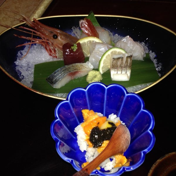 Das Foto wurde bei Sushi Oyama von Tony F. am 9/28/2013 aufgenommen