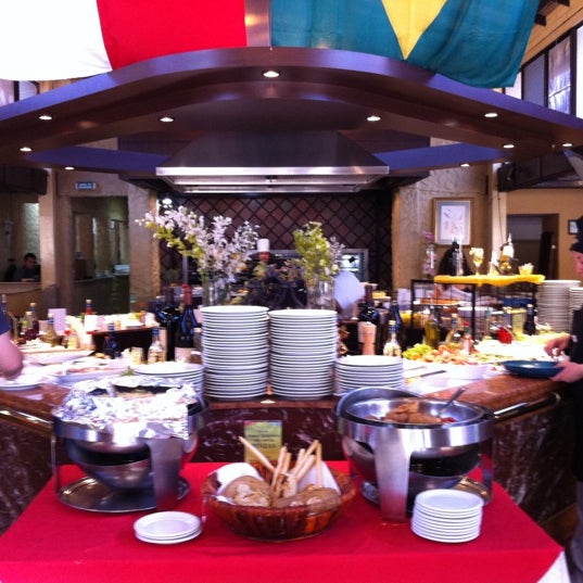 Foto scattata a Acuarela Restaurant da Macarena C. il 12/8/2012