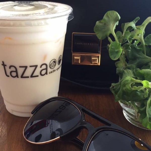 7/23/2016 tarihinde Nicole A.ziyaretçi tarafından Tazza Cafe and Patisserie'de çekilen fotoğraf