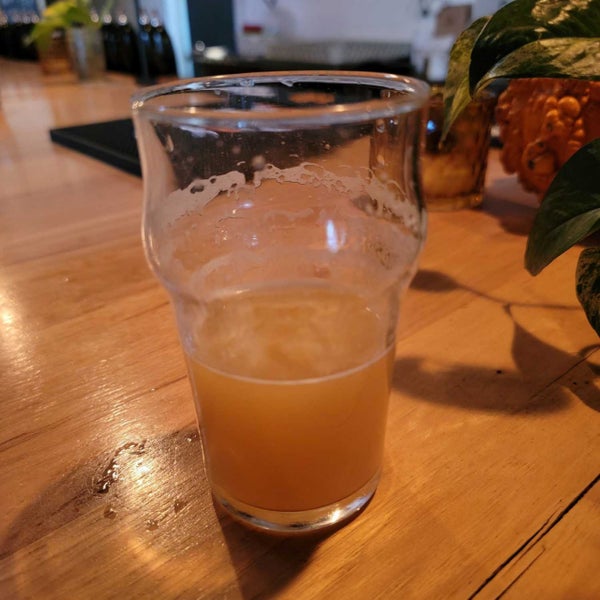 Photo taken at Wright Bros. Brew &amp; Brew by Barry H. on 11/23/2021