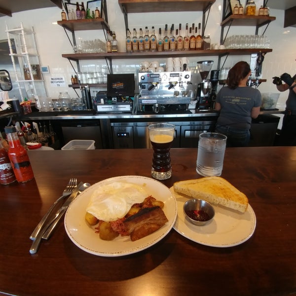Breakfast! Get the corned beef hash and a nitro cold brew.