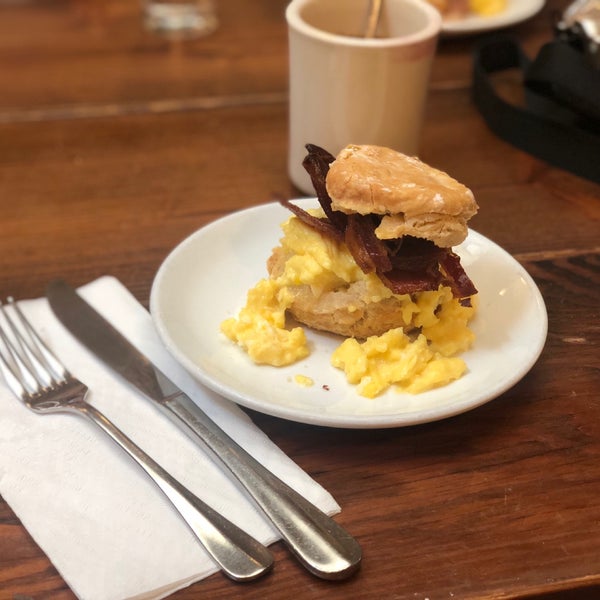 Photo taken at Egg by Ammy P. on 6/29/2019