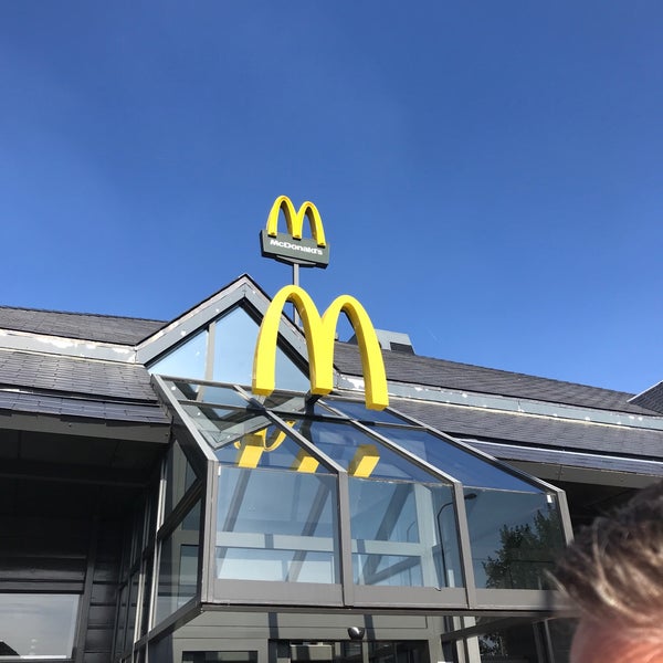 Photo taken at McDonald&#39;s by Flora K. on 6/1/2019