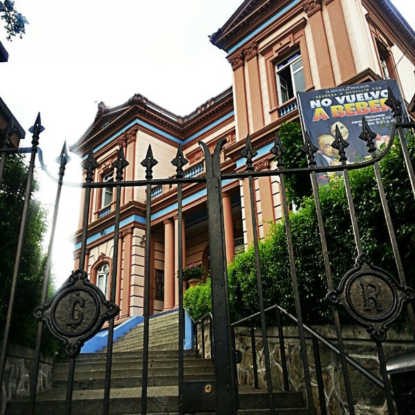 Teatro Aguila Descalza - Cra 45D