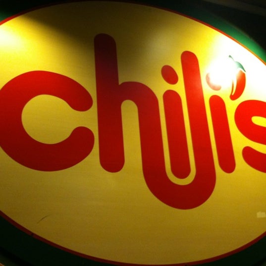รูปภาพถ่ายที่ Chili&#39;s Grill &amp; Bar โดย kevin P. เมื่อ 11/15/2012