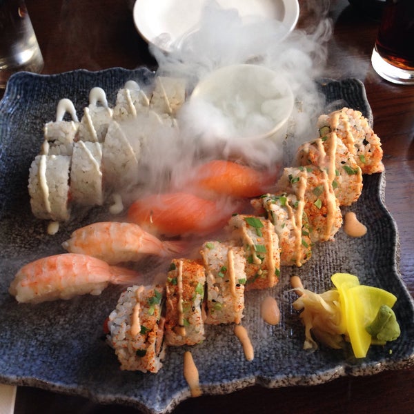 Снимок сделан в Banyi Japanese Dining пользователем Felipe H. 6/9/2015
