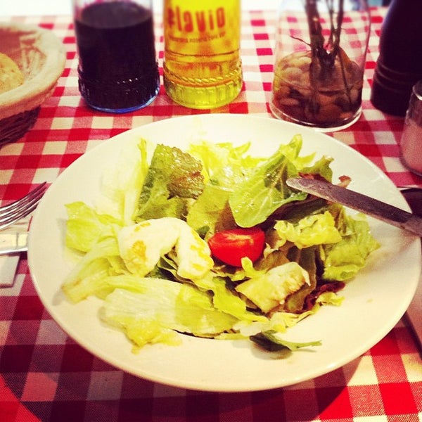 Salad with grilled hellim cheese @ Flavio Asmalimescit İstanbul (13 TL)
