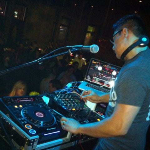 Foto tomada en The Montrose Room  por DJ SPEED 😄👉👌😄 el 8/22/2012