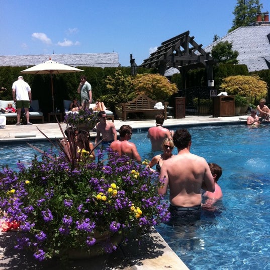 Photo taken at Old Edwards Inn and Spa by Kevin P. on 5/27/2012