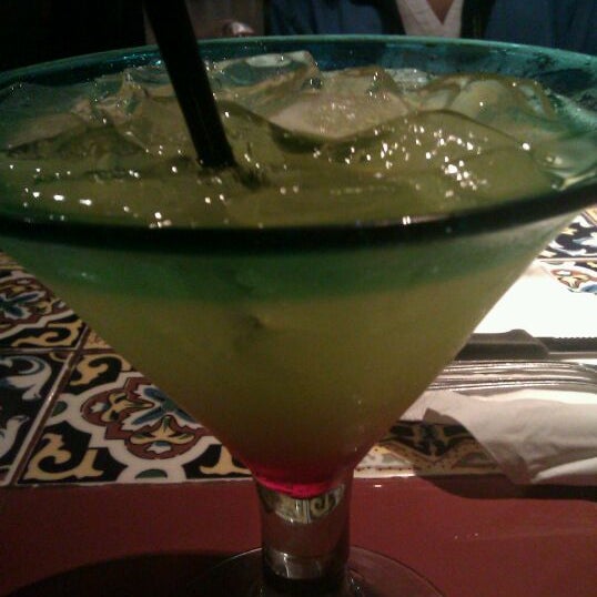 Photo taken at Chili&#39;s Grill &amp; Bar by Nadia F. on 4/21/2012
