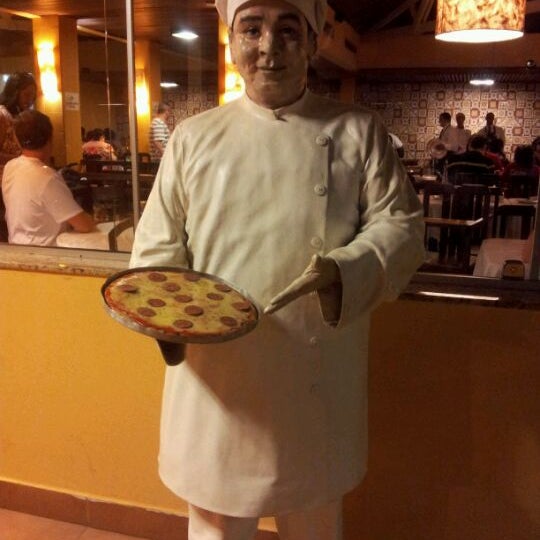 Famiglia Reis Magos - Pizzaria em Capim Macio Famiglia Reis Magos - Pizzaria em Capim Macio