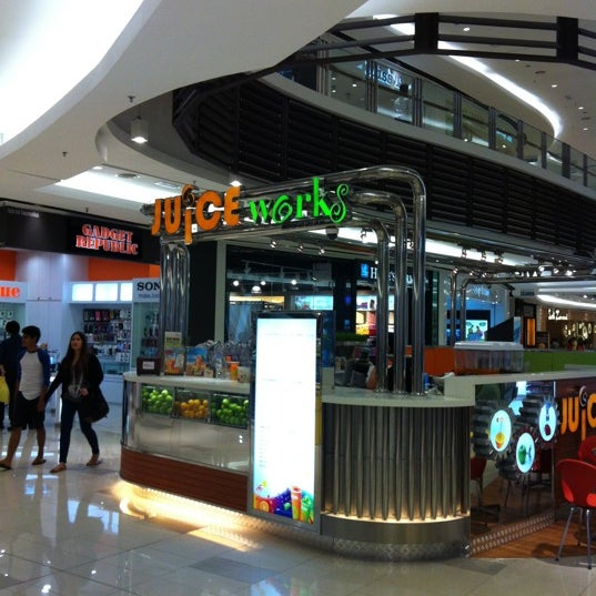 sketchers sunway pyramid