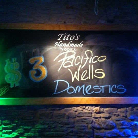 7/27/2012にSonny B.がRecess Arcade Barで撮った写真
